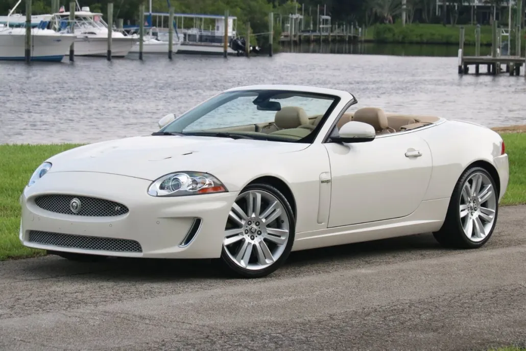 2010 Jaguar XK XKR photo 1