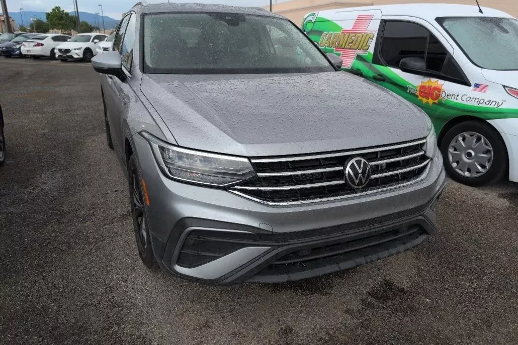 2022 Volkswagen Tiguan SE photo 1
