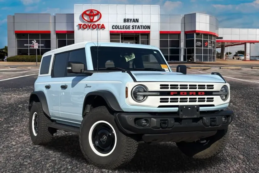 2023 Ford Bronco Heritage Limited First Edition photo 1