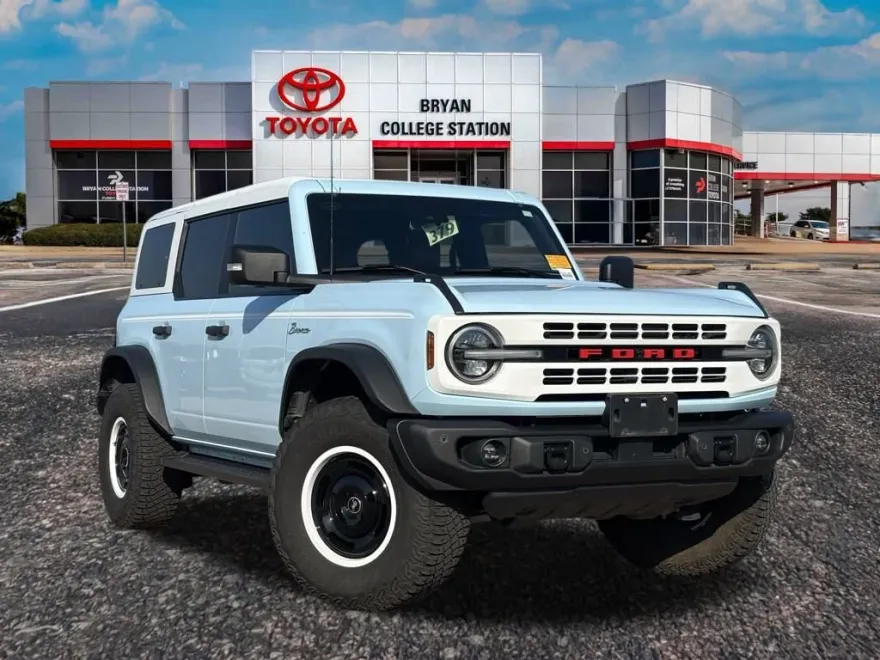 2023 Ford Bronco Heritage Limited First Edition photo 1
