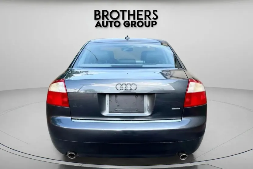 2005 Audi A4 3.0 Quattro photo 1