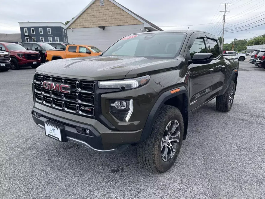 2023 Gmc Canyon AT4 photo 1