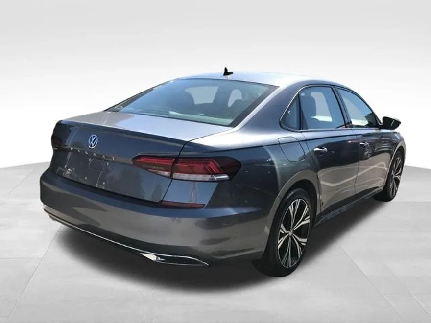 2022 Volkswagen Passat 2.0T Limited photo 1