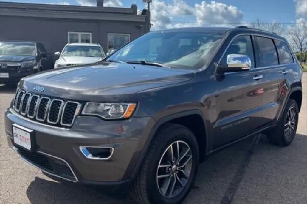 2017 Jeep Grand Cherokee Limited photo 1