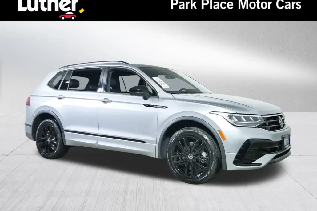 2022 Volkswagen Tiguan SE R-Line Black photo 1
