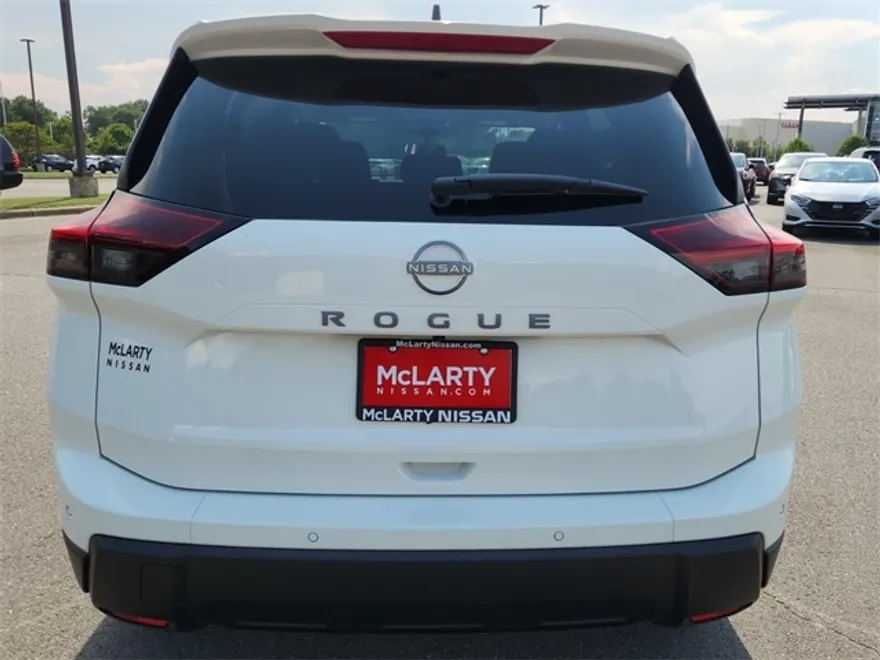 2026 Nissan Rogue S photo 1