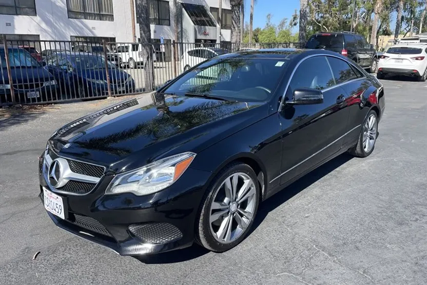 2014 Mercedes Benz E 350 photo 1