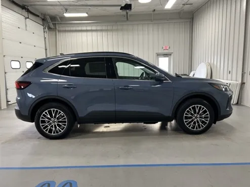 2024 Ford Escape photo 4