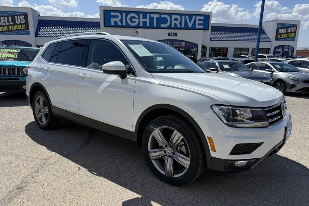 2021 Volkswagen Tiguan R-Line Black SEL photo 1