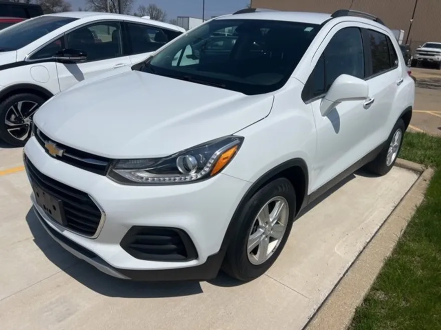 2020 Chevrolet Trax LT photo 1