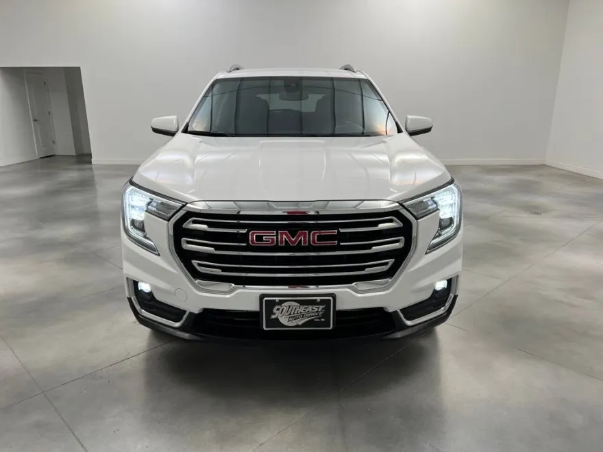2024 Gmc Terrain SLT photo 1