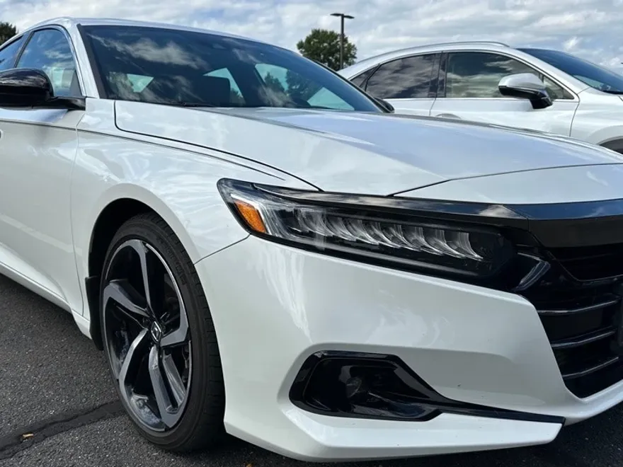 2021 Honda Accord Sport 2.0T photo 1