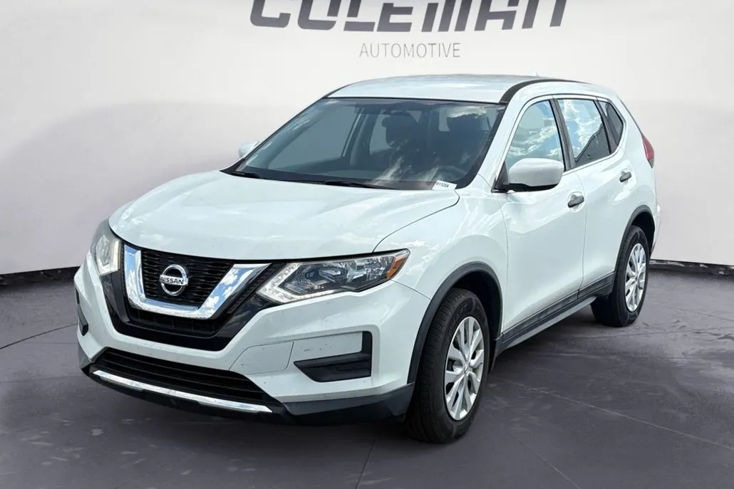 2017 Nissan Rogue S photo 1