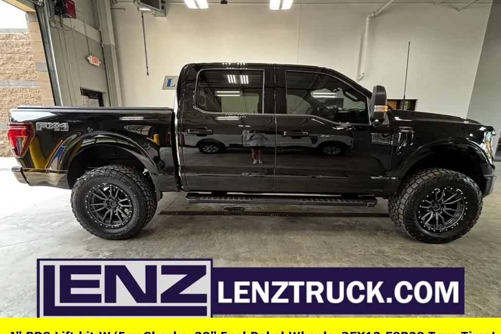 2024 Ford F-150 XLT photo 1
