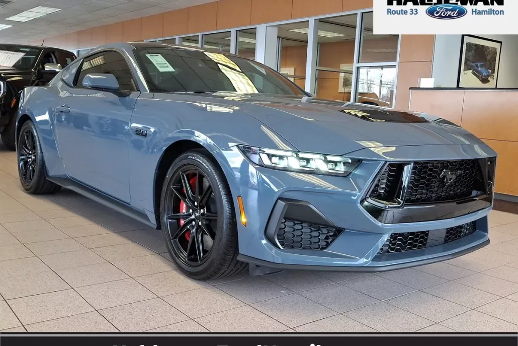 2025 Ford Mustang GT photo 1