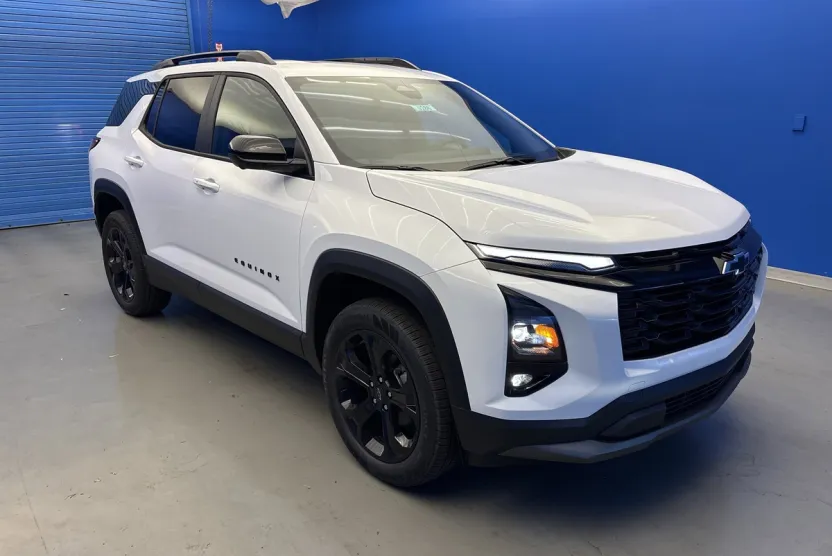 2026 Chevrolet Equinox LT photo 1