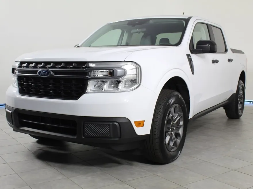 2024 Ford Maverick XLT photo 1