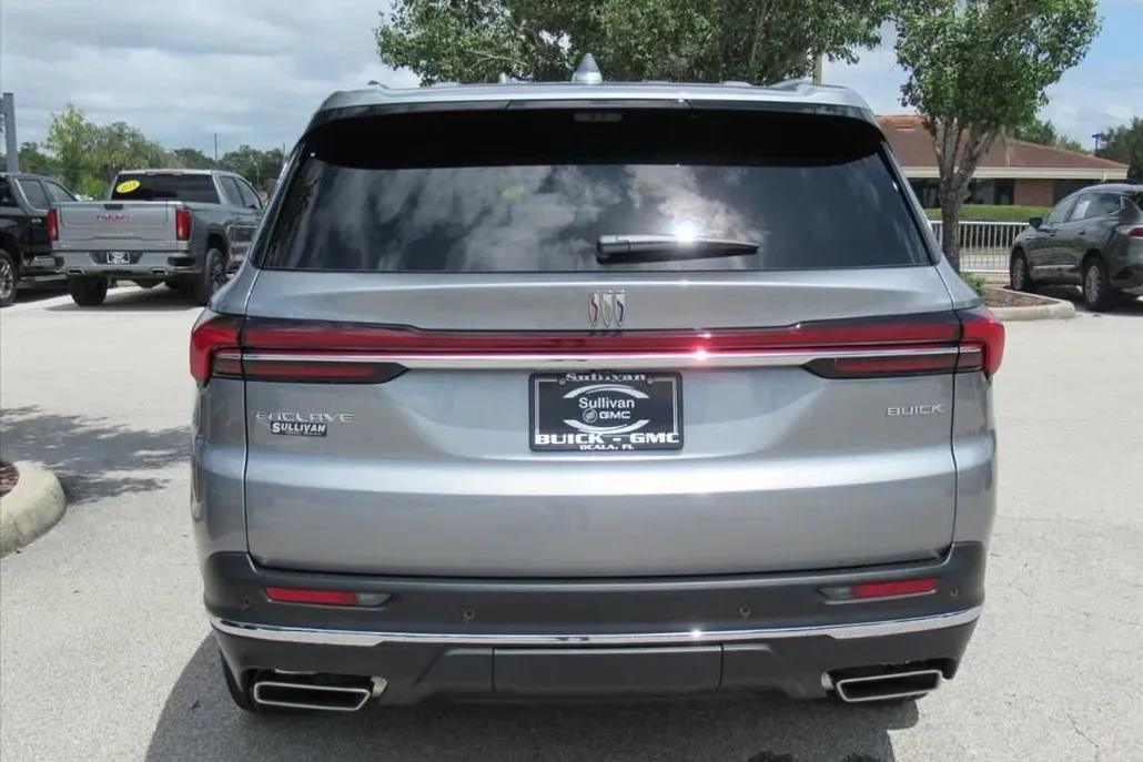 2026 Buick Enclave Preferred photo 1