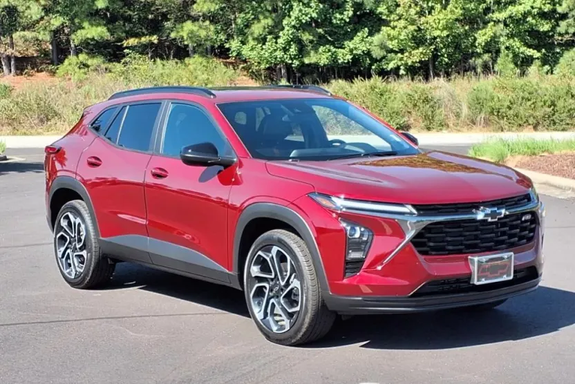 2025 Chevrolet Trax photo 1