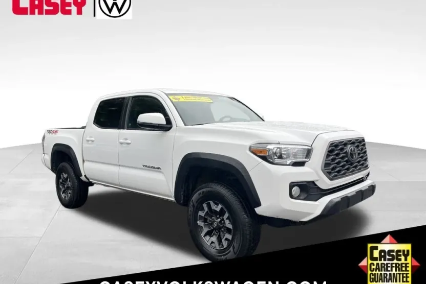 2023 Toyota Tacoma SR5 photo 1
