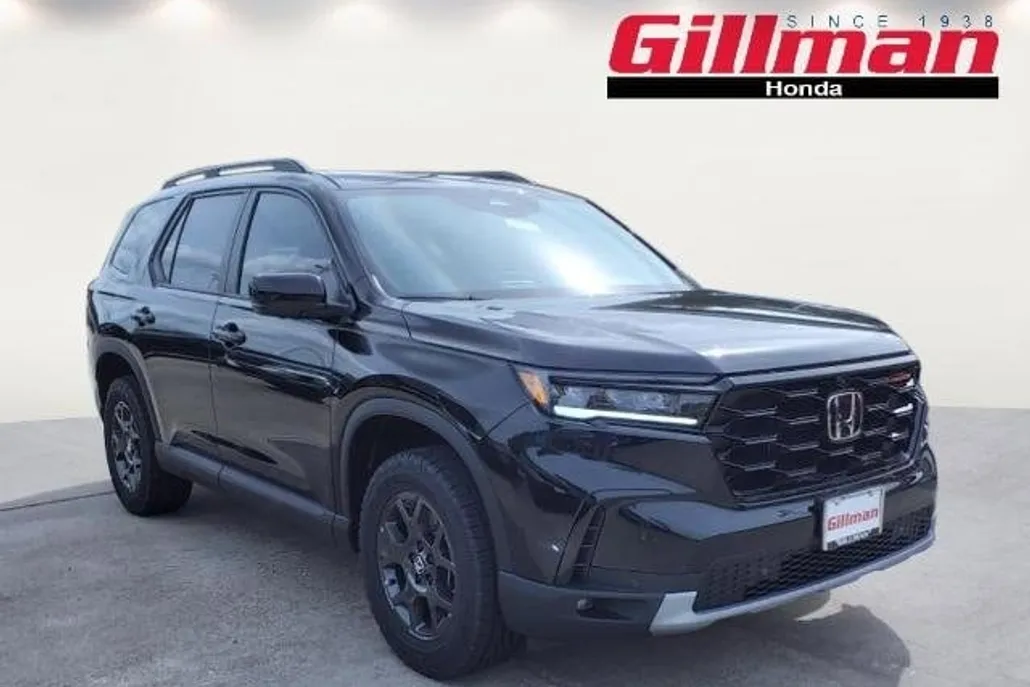 2025 Honda Pilot TrailSport photo 1