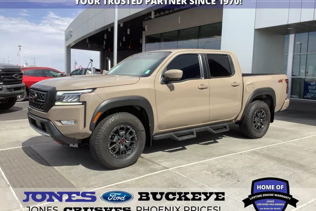 2023 Nissan Frontier PRO-4X photo 1
