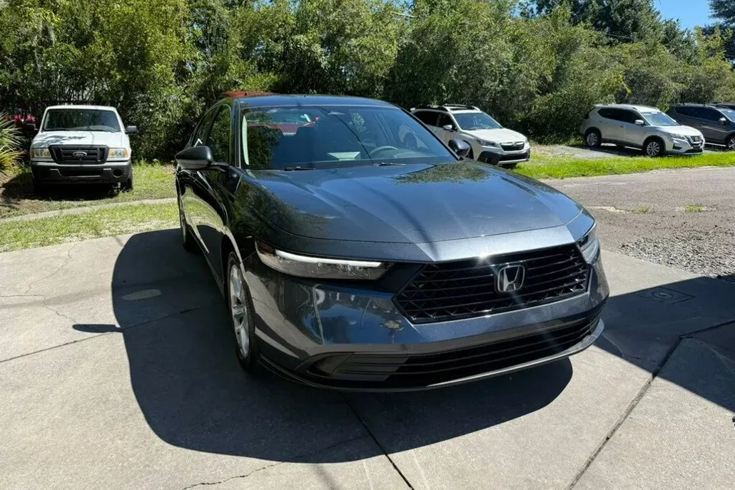 2024 Honda Accord LX photo 1