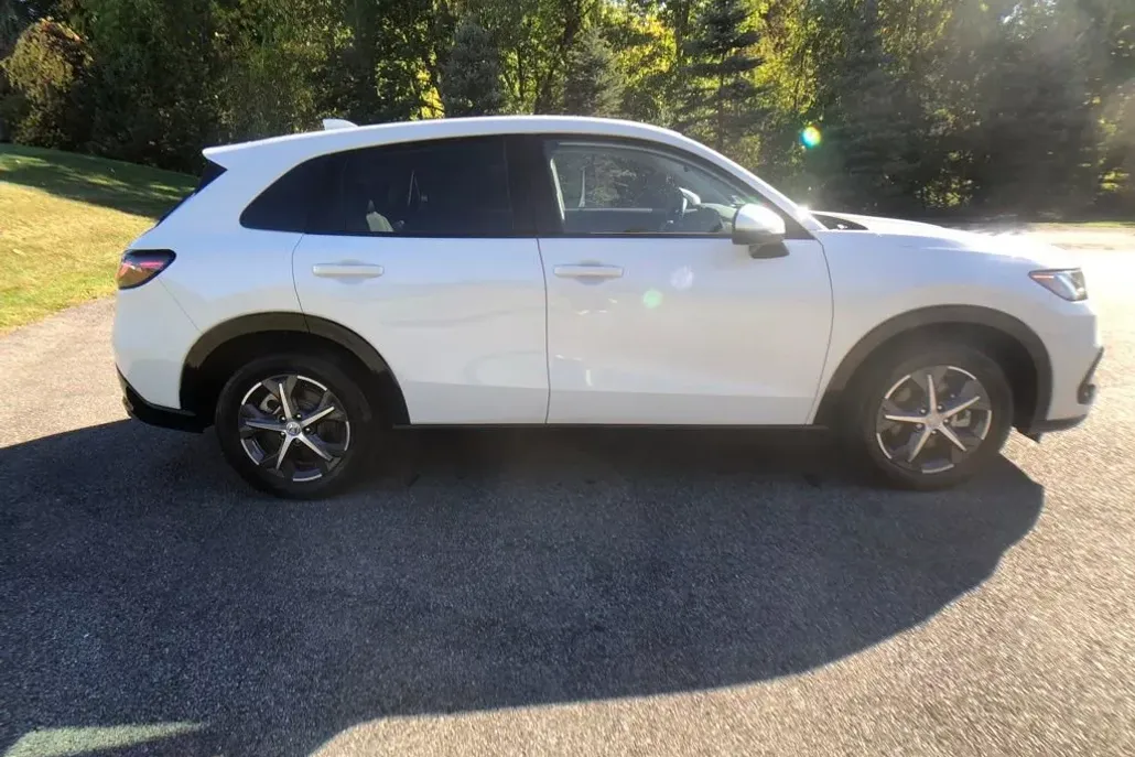 2025 Honda HR-V EX-L photo 1