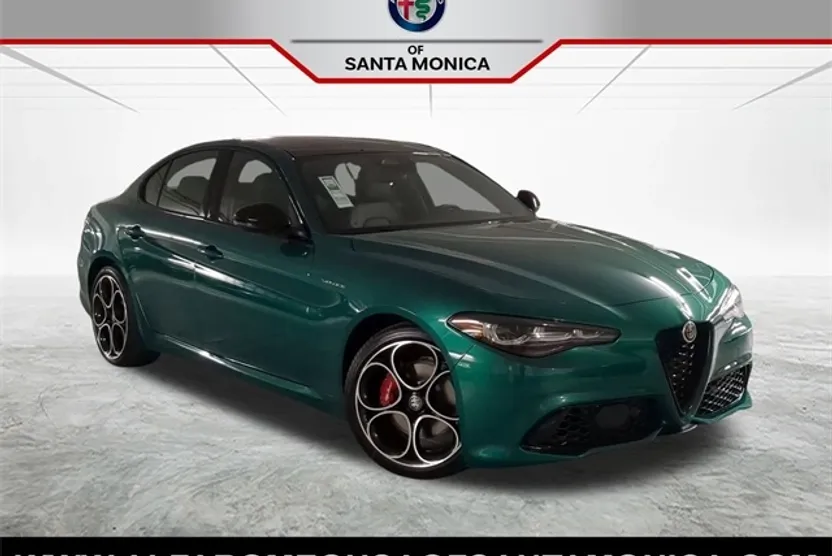 2025 Alfa Romeo Giulia Base photo 1