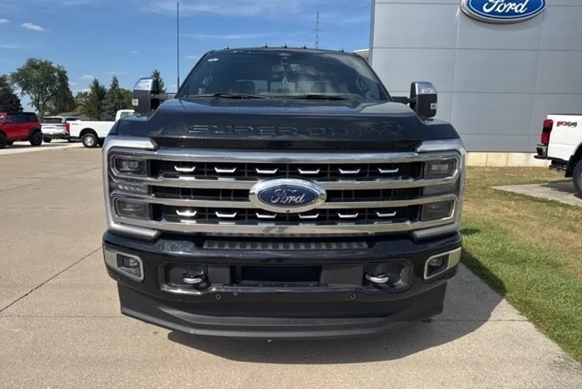 2024 Ford F-350 photo 1