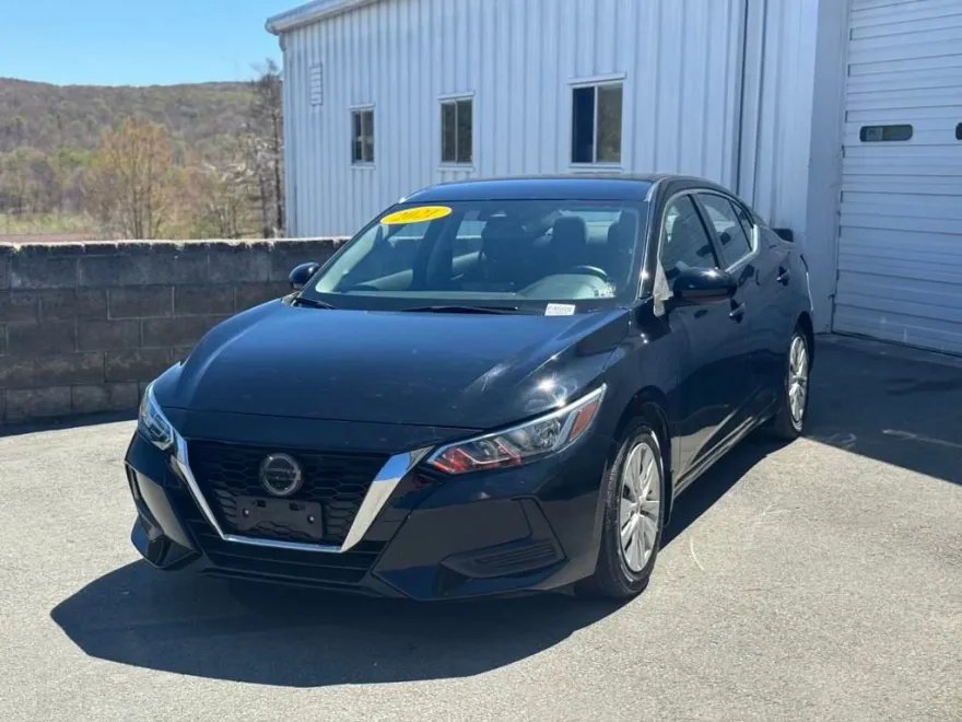 2021 Nissan Sentra S photo 1