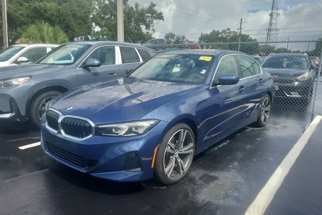 2024 Bmw 330i photo 1