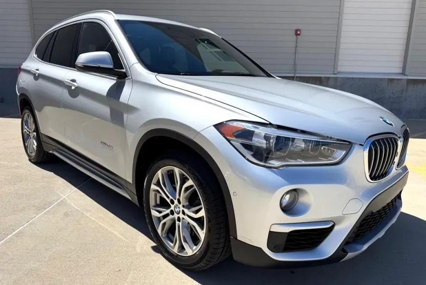 2017 Bmw X1 XDrive28i photo 1