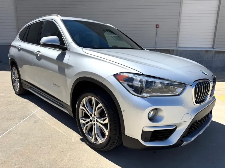 2017 Bmw X1 XDrive28i photo 1
