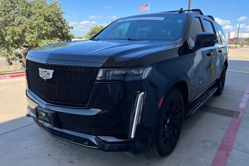 2022 Cadillac Escalade ESV Sport Platinum photo 1