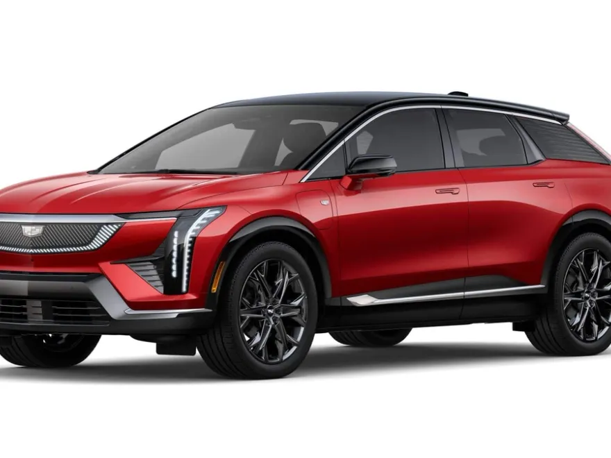 2025 Cadillac Optiq Luxury photo 1