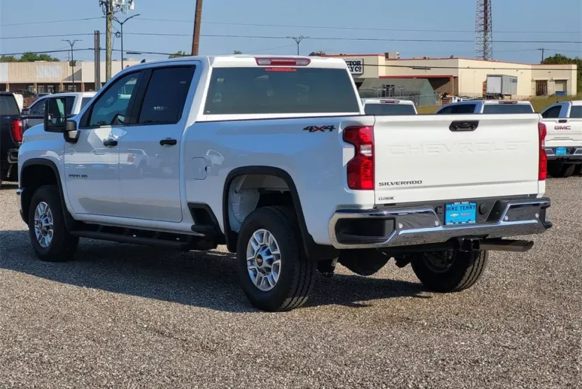 2026 Chevrolet Silverado 2500HD Work Truck photo 1