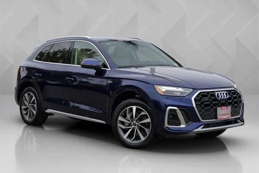 2025 Audi Q5 45 S line Premium Plus photo 1
