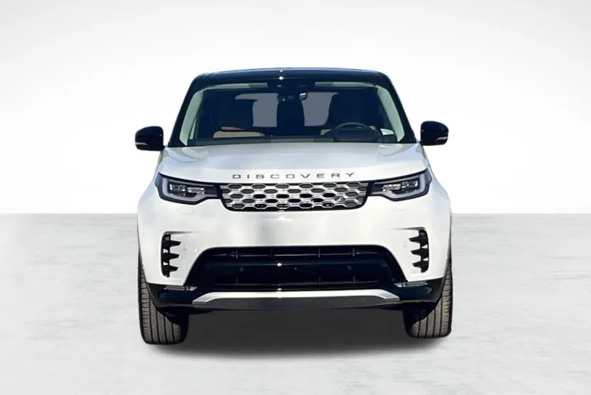 2025 Land Rover Discovery Metropolitan Edition photo 1