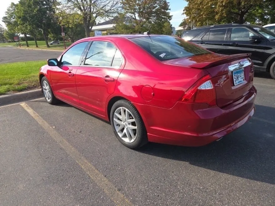 2012 Ford Fusion SEL photo 1