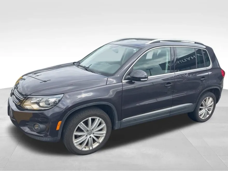 2016 Volkswagen Tiguan SEL photo 1