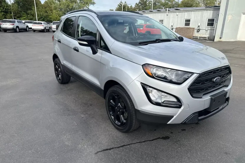 2022 Ford EcoSport SES photo 1