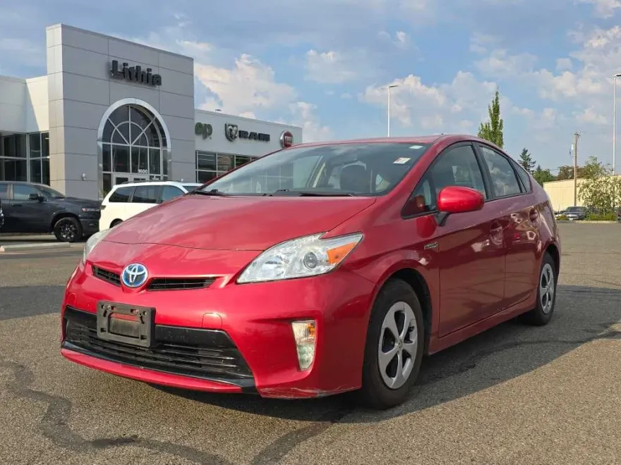 2014 Toyota Prius Two photo 1