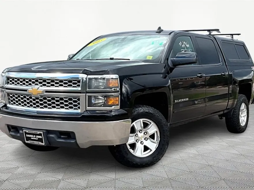 2015 Chevrolet Silverado 1500 LT photo 1