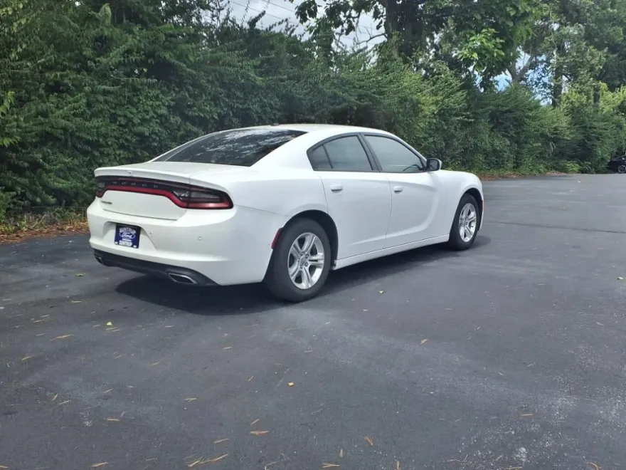 2022 Dodge Charger SXT photo 1