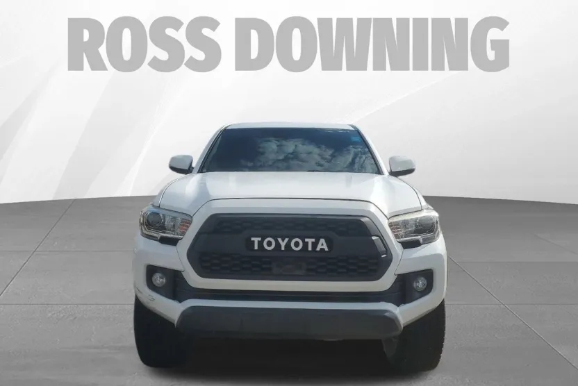 2019 Toyota Tacoma 4x4 SR photo 1