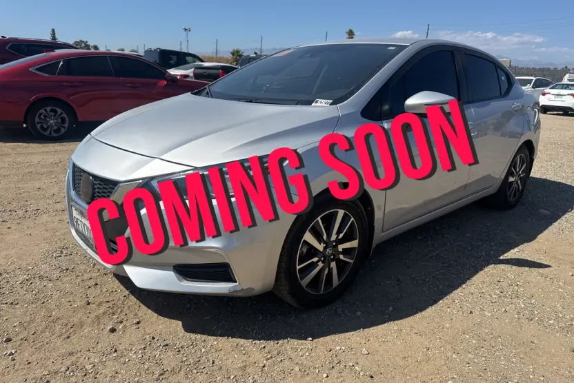2021 Nissan Versa 1.6 SV photo 1