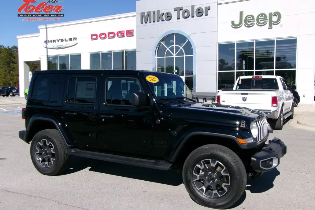 2025 Jeep Wrangler Sahara photo 1