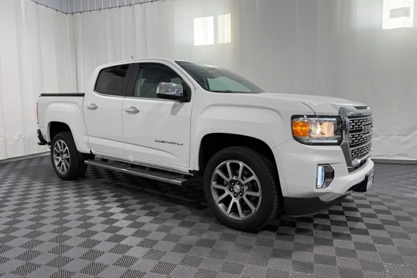 2022 Gmc Canyon Denali photo 1