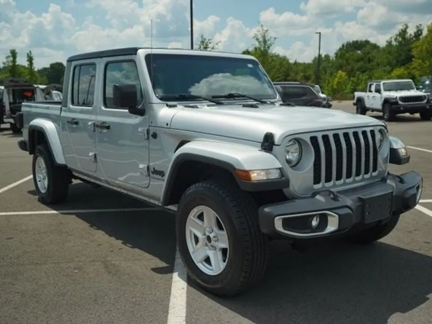 2023 Jeep Gladiator Sport S photo 1